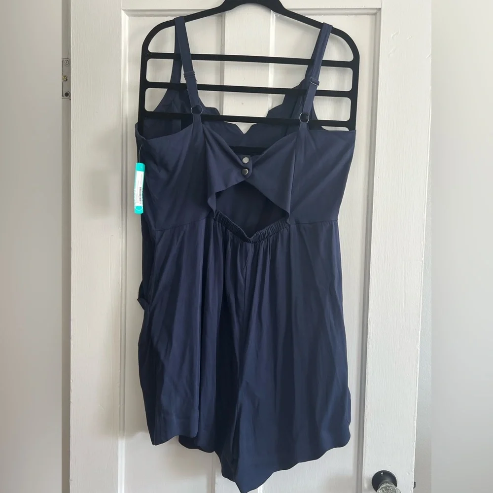 Beatriz Scallop Detail Plus Romper 2X - Picture 8 of 10